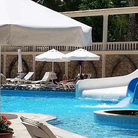 Oscar Resort 4*
