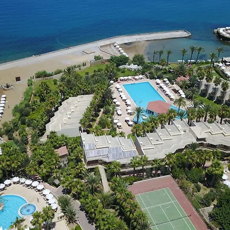 Oscar Курортный комплекс 4*