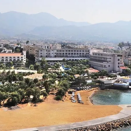 Oscar Hotel 4*