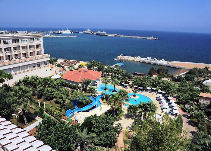 Rezort Oscar Kyrenia (Northern Cyprus)